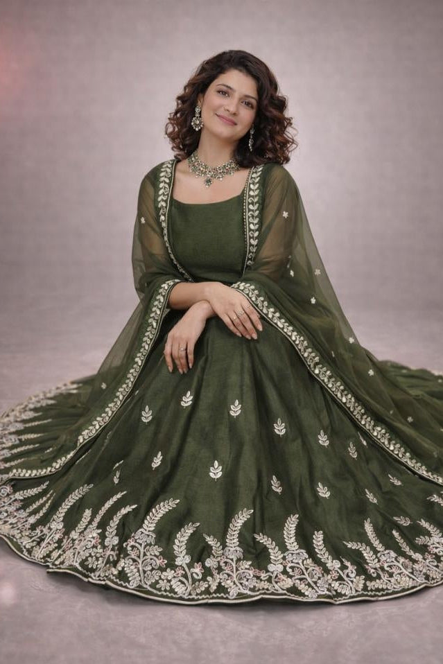 Women Bearberry Handwork Lehenga with Handwork Blouse and Dupatta