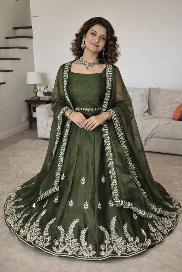 Women Bearberry Handwork Lehenga with Handwork Blouse and Dupatta